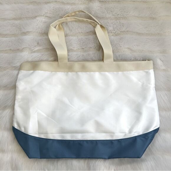 Disney Cruise Line 25th Silver Anniversary Captain Mickey Tote - Picture 8 of 10